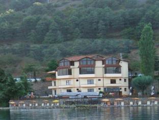 Panorama Hotel Pogradec Exterior foto